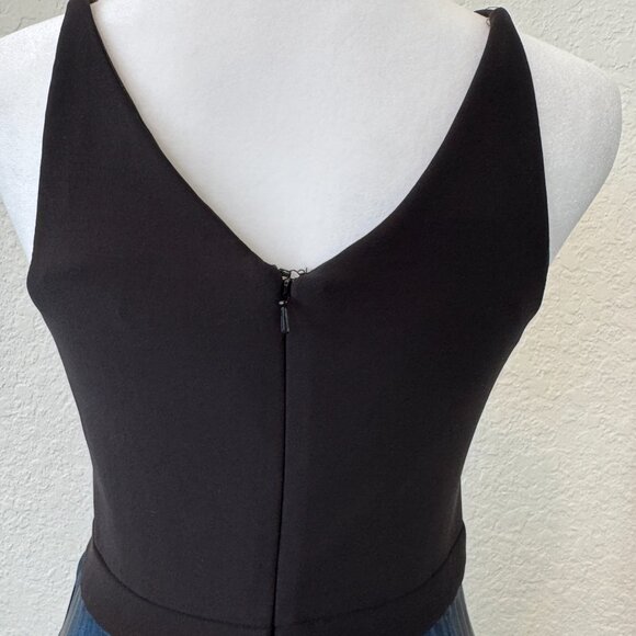 Bloomingdales AQUA Formal Evening Gown = Size 4 - Picture 4 of 5